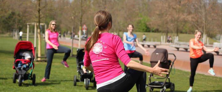 Fitness im Park für Mütter